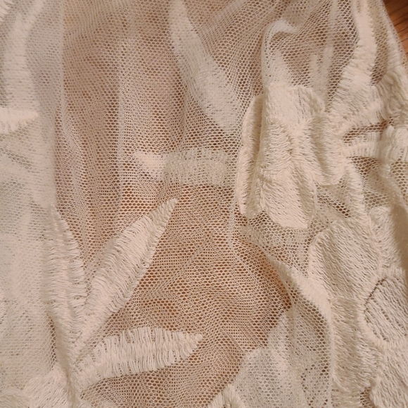 A.CALIN White Floral Dress - Picture 3 of 8